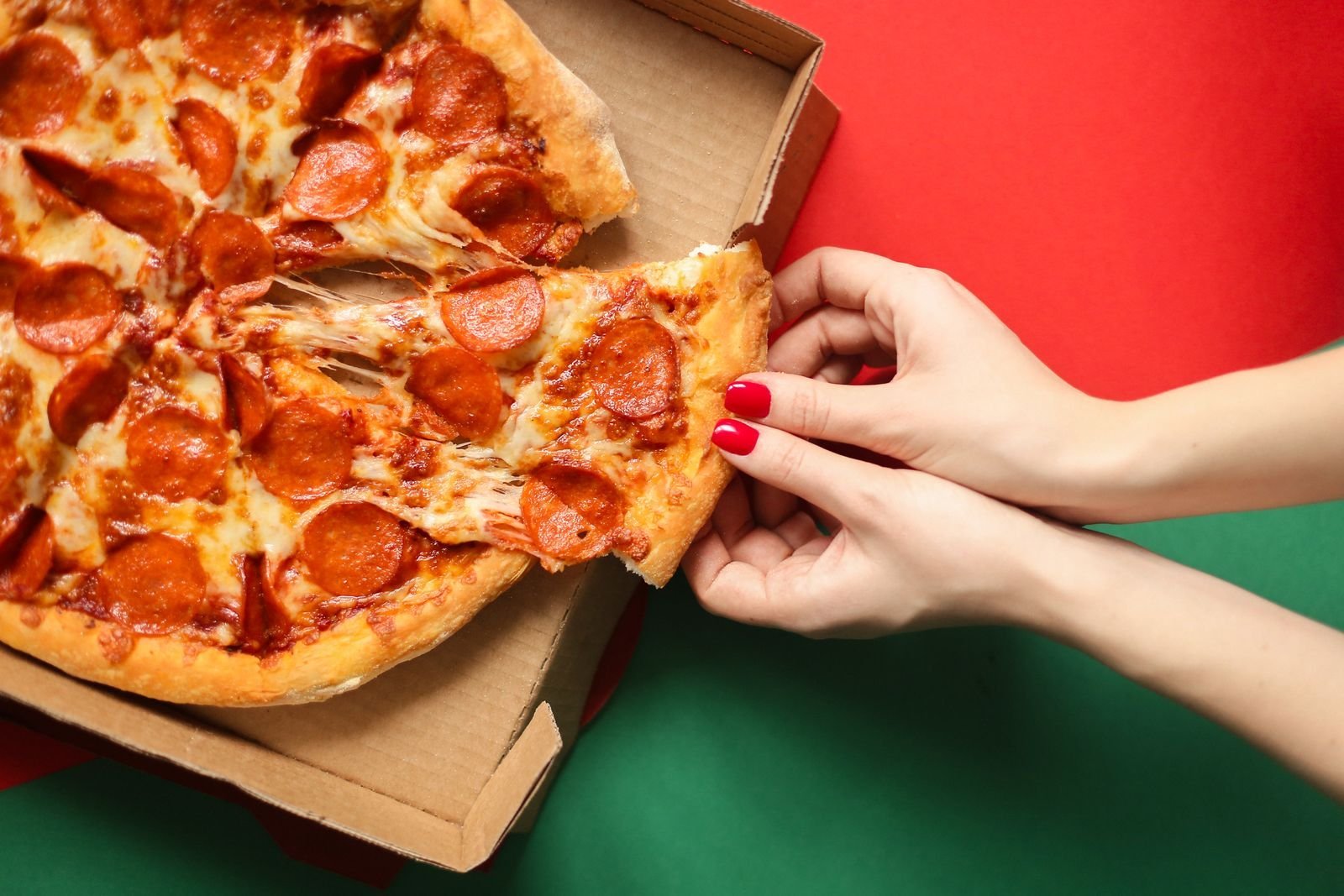 Pizza prosto z pieca